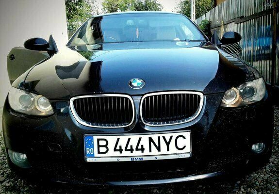 Negru metalizat Utilizat 2008 BMW 320 Sport Line Coupe | 7.000 EUR - Imagine 1/4