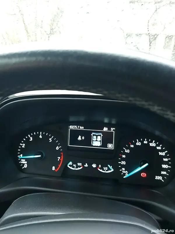 Second-hand Ford Fiesta Trend 100 CP (73 kW) 2017 Albastru Hatchback