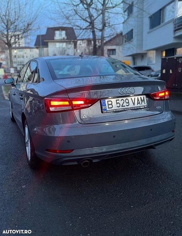 Second-hand Audi A3 116 CP (85 kW) 2017 Culoaregri Berlinǎ