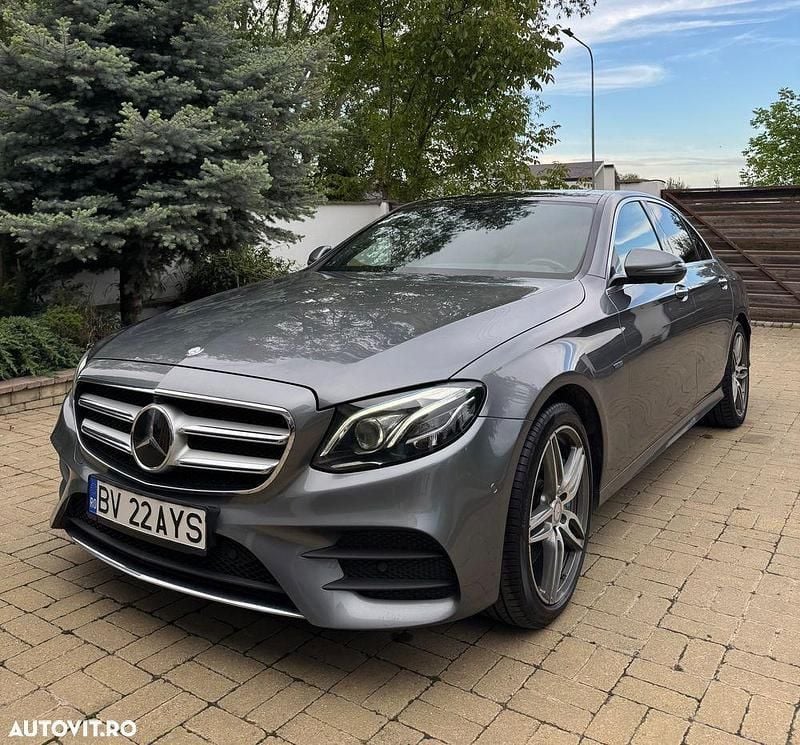Gri Utilizat 2017 Mercedes E350 AMG line Berlinǎ | 27.000 EUR (Preț bun) - Imagine 1/4