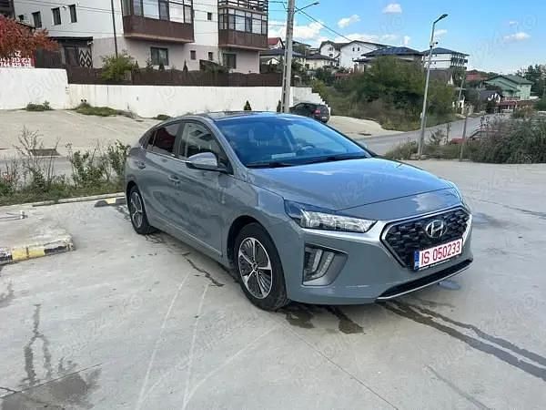 Second-hand Hyundai Ioniq 141 CP (103 kW) 2021 Hatchback