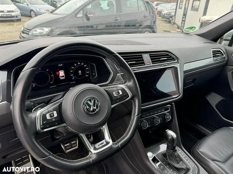 Second-hand VW Tiguan R-line 200 CP (147 kW) 2021 Culoarenegru SUV