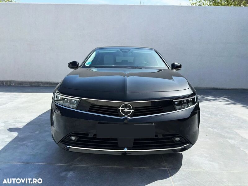 Second-hand Opel Astra Elegance 130 CP (95 kW) 2023 Negru Berlinǎ