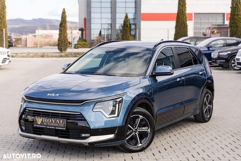 Culoarealbastru Utilizat 2022 Kia Niro Spirit SUV | 18.000 EUR - Imagine 1/4
