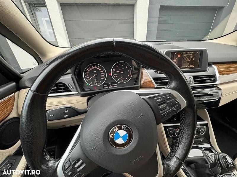 Culoarenegru Utilizat 2016 BMW 220 Luxury Line Break | 7.750 EUR (Preț bun) - Imagine 1/4