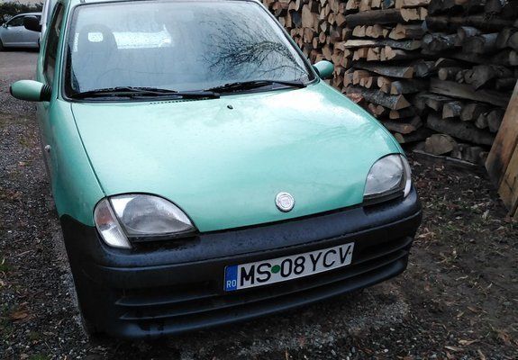 Second-hand Fiat Seicento 57 CP (41 kW) 2001 Verde Hatchback