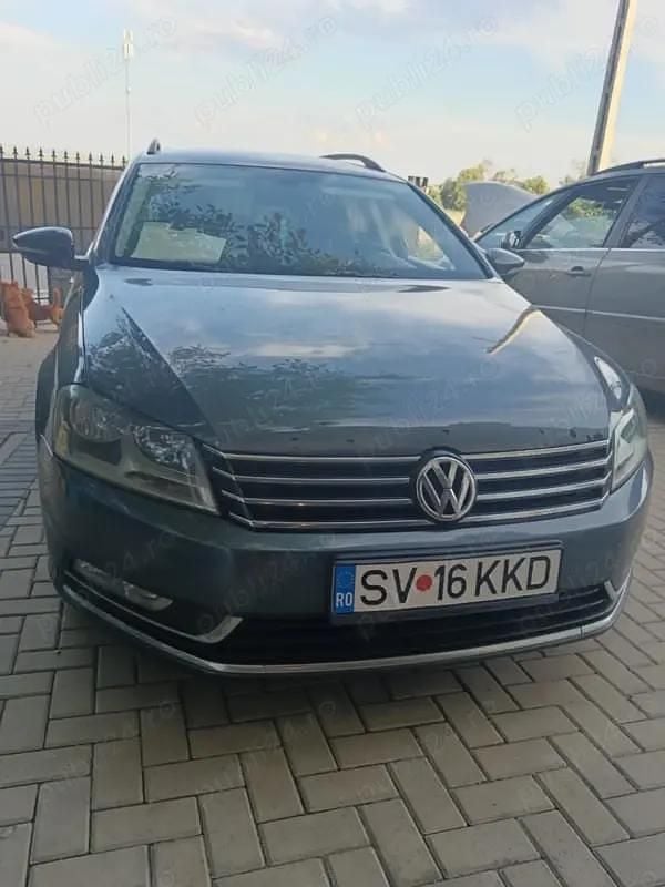 Utilizat 2012 VW Passat Berlinǎ | 6.000 EUR (Preț bun) - Imagine 1/4