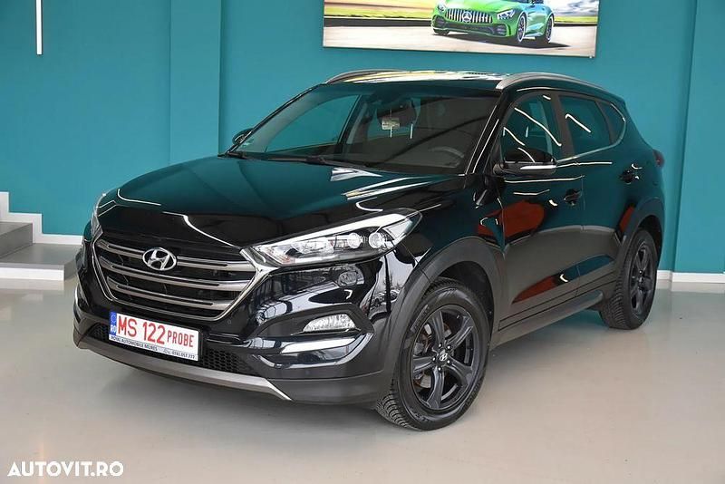 Second-hand Hyundai Tucson Style 116 CP (85 kW) 2016 Culoarenegru SUV
