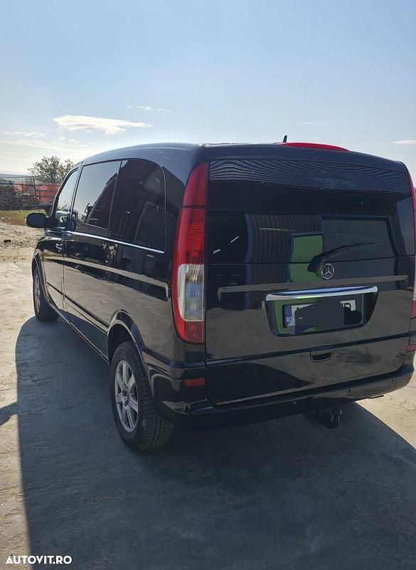 Second-hand Mercedes Viano 150 CP (110 kW) 2009 Culoarenegru Monovolum