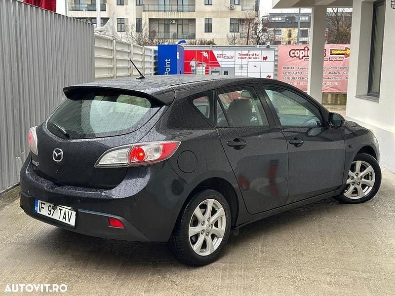 Second-hand Mazda 3 109 CP (80 kW) 2011 Culoarenegru Hatchback