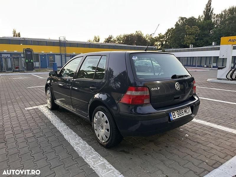 Culoarealbastru Utilizat 2002 VW Golf IV Hatchback | 1.200 EUR (Preț bun) - Imagine 1/4