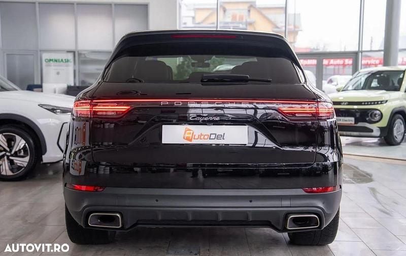 Second-hand Porsche Cayenne 340 CP (250 kW) 2020 Culoarenegru SUV
