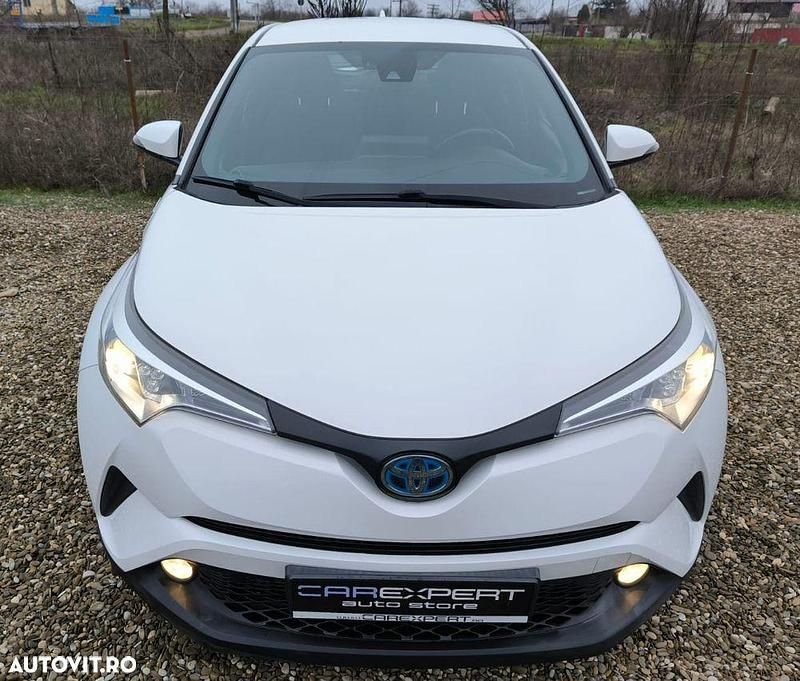 Second-hand Toyota C-HR 122 CP (89 kW) 2016 Culoarealb SUV