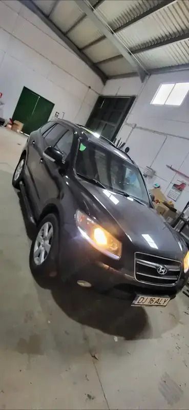 Utilizat 2009 Hyundai Santa Fe SUV | 6.000 EUR (Preț OK) - Imagine 1/4