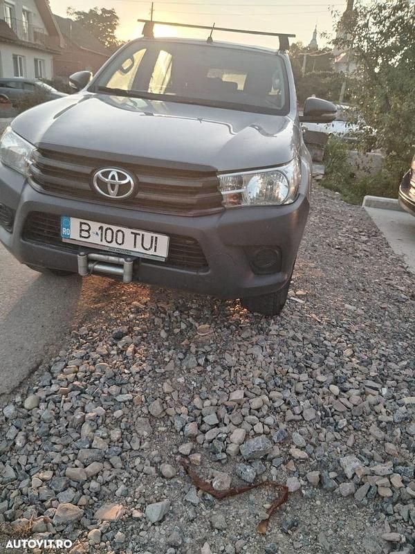 Culoareargint Utilizat 2019 Toyota HiLux Comfort Pickup | 18.500 EUR - Imagine 1/4