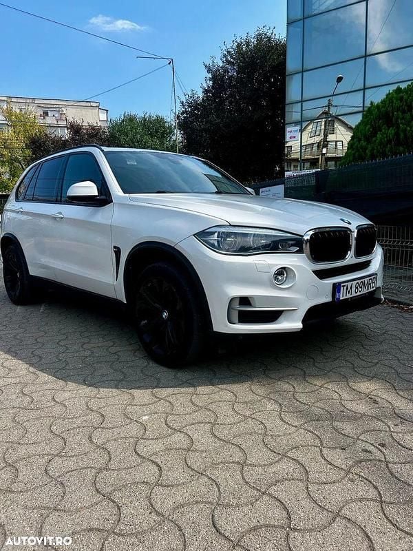 Culoarealb Utilizat 2014 BMW X5 Sport Line SUV | 21.490 EUR (Scump) - Imagine 1/4