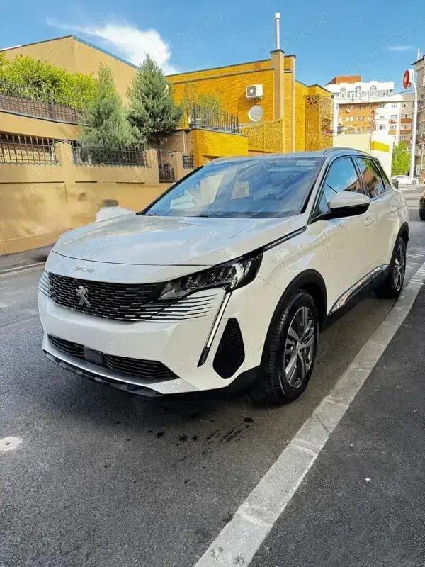 Alb Utilizat 2021 Peugeot 3008 Allure SUV | 18.399 EUR (Preț bun) - Imagine 1/4