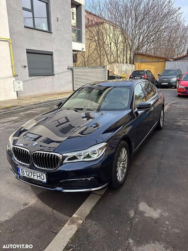 Second-hand BMW 730L 265 CP (194 kW) 2017 Culoarealbastru Berlinǎ