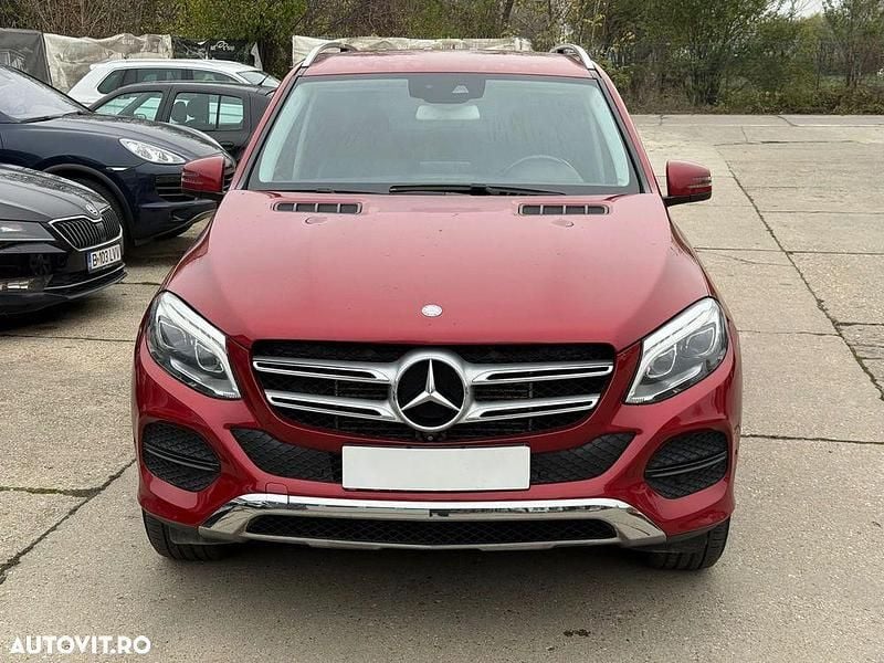 Culoarerosu Utilizat 2015 Mercedes GLE250 AMG line SUV | 18.200 EUR (Super Preț) - Imagine 1/4