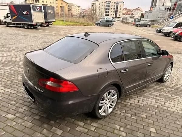 Second-hand Skoda Superb 140 CP (102 kW) 2009 Berlinǎ