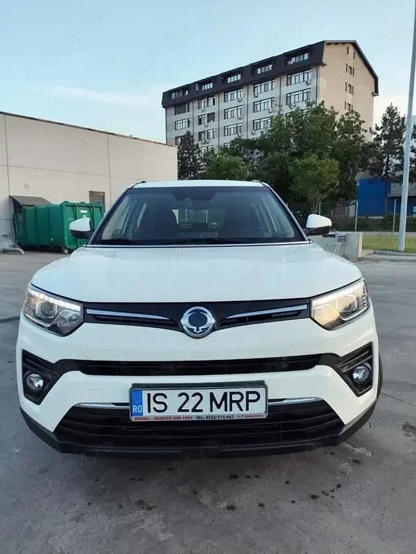Alb Utilizat 2022 Ssangyong Tivoli Hatchback | 16.000 EUR (Puțin scump) - Imagine 1/4