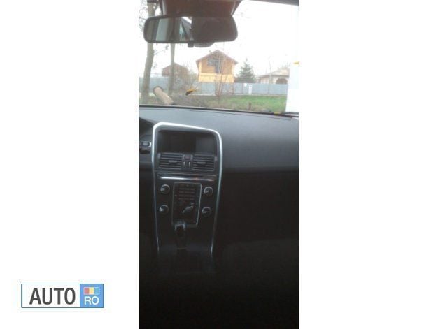 Second-hand Volvo XC60 153 CP (112 kW) 2016 Gri SUV