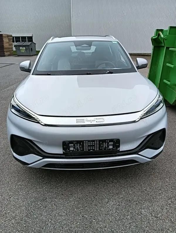 Alb Utilizat 2023 BYD Atto 3 SUV | 29.500 EUR - Imagine 1/4