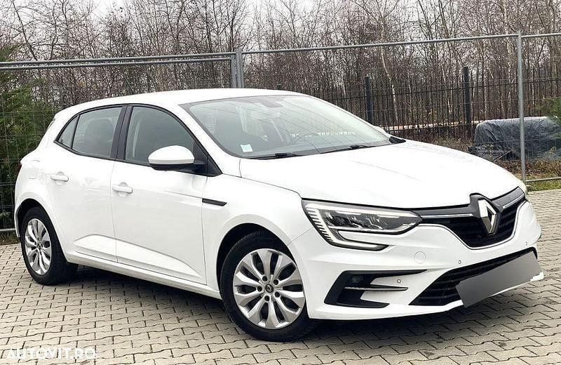 Culoarealb Utilizat 2021 Renault Mégane IV GT-Line Hatchback | 10.800 EUR (Preț OK) - Imagine 1/4