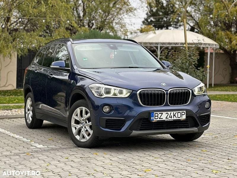 Culoarealbastru Utilizat 2018 BMW X1 Sport Line SUV | 13.300 EUR (Preț bun) - Imagine 1/4