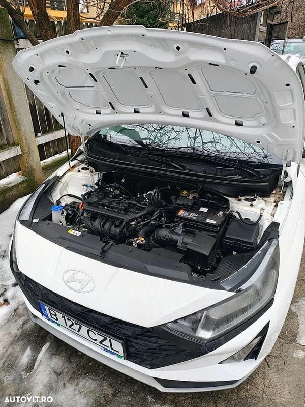 Culoarealb Utilizat 2024 Hyundai i20 Classic | 15.550 EUR (Puțin scump) - Imagine 1/4