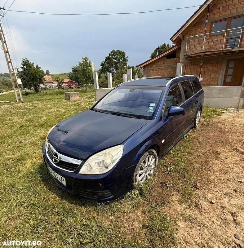 Albastru Utilizat 2005 Opel Vectra Break | 950 EUR (Super Preț) - Imagine 1/4
