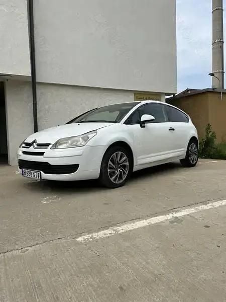 Alb Utilizat 2008 Citroën C4 Coupe | 8.000 EUR - Imagine 1/4