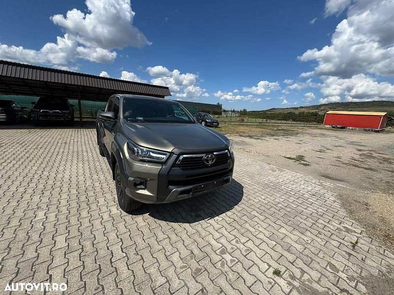 Culoareverde Nouă 2025 Toyota HiLux Pickup | 63.950 EUR (Puțin scump) - Imagine 1/4