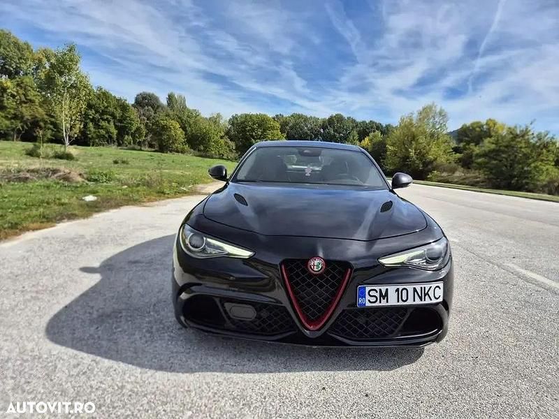 Negru Utilizat 2018 Alfa Romeo Giulia Quadrifoglio Berlinǎ | 35.500 EUR - Imagine 1/4