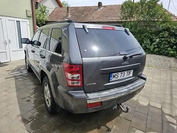 Second-hand Jeep Grand Cherokee 218 CP (160 kW) 2005 Gri SUV