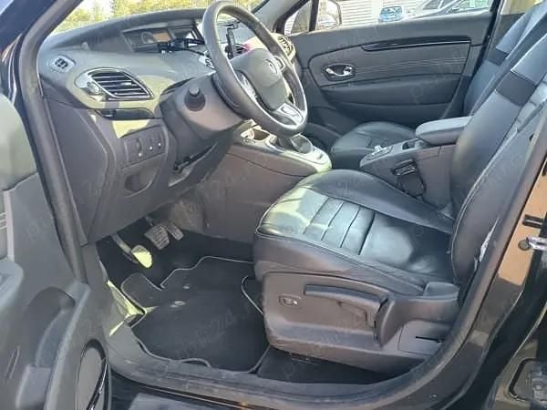 Second-hand Renault Scénic III Bose Edition 130 CP (95 kW) 2011 Monovolum