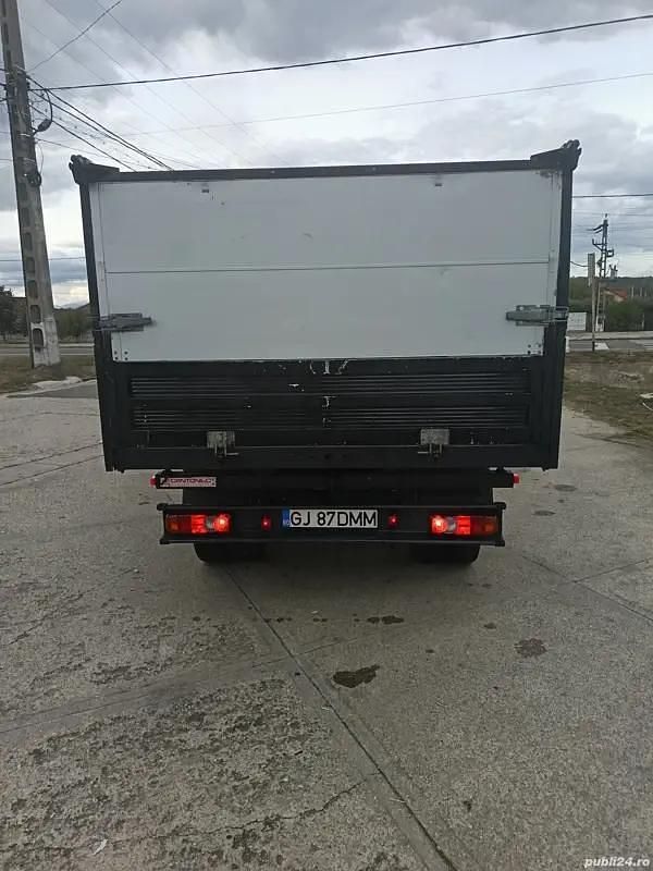 Second-hand Nissan Cabstar 2014 Alb Pickup