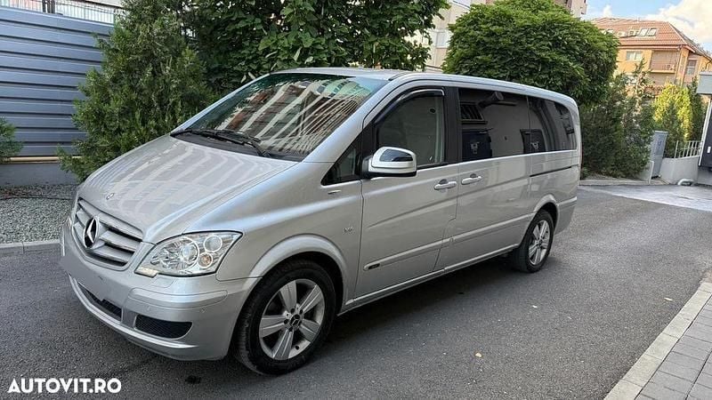 Culoaregri Utilizat 2013 Mercedes Viano Monovolum | 14.000 EUR (Preț bun) - Imagine 1/4