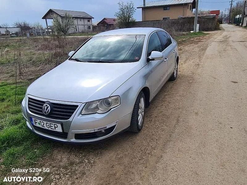 Gri Utilizat 2007 VW Passat Berlinǎ | 1.500 EUR (Super Preț) - Imagine 1/4