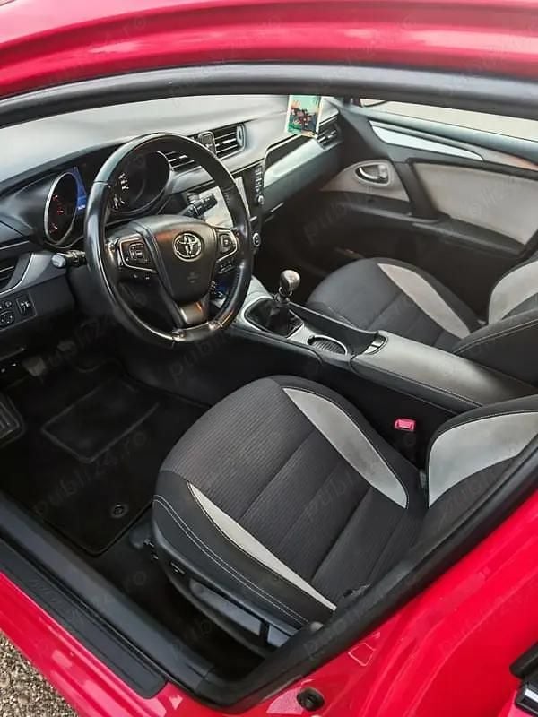 Second-hand Toyota Avensis 143 CP (105 kW) 2017 Break