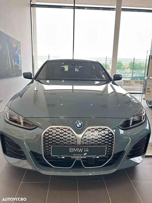 Culoarealte culori Nouă 2025 BMW i4 Sport Line Berlinǎ | 56.254 EUR (Preț bun) - Imagine 1/4