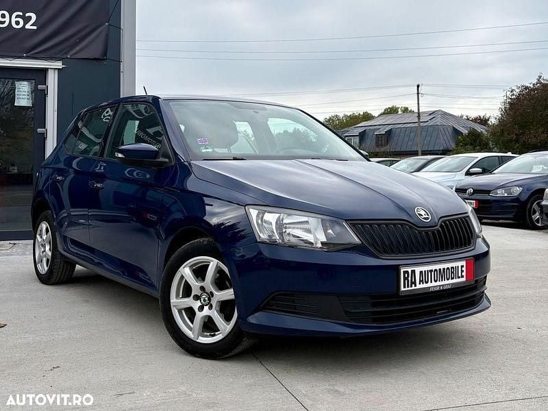Culoarealbastru Utilizat 2016 Skoda Fabia Ambition Hatchback | 4.980 EUR (Super Preț) - Imagine 1/4