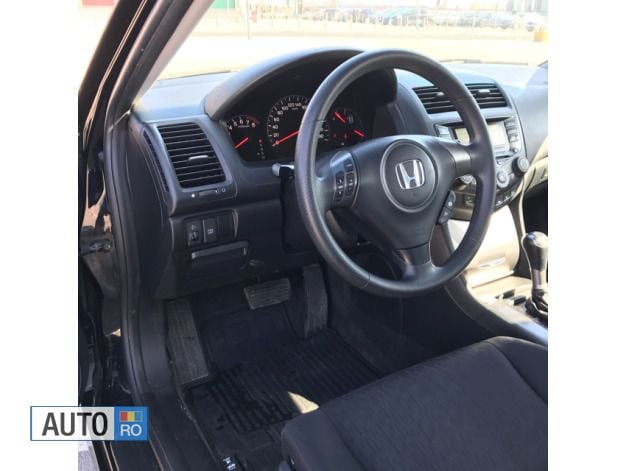 Second-hand Honda Accord 155 CP (114 kW) 2007 Negru Berlinǎ