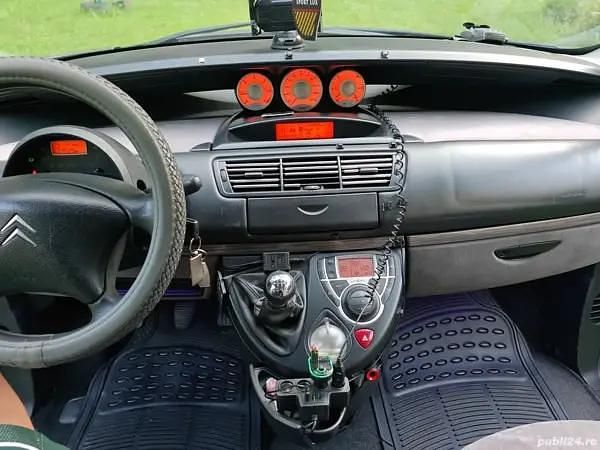 Second-hand Citroën C8 136 CP (100 kW) 2008 Gri Monovolum