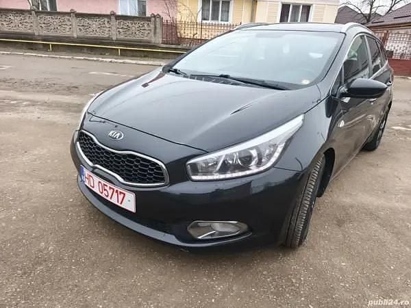 Negru Utilizat 2016 Kia Ceed Hatchback | 4.750 EUR (Super Preț) - Imagine 1/4