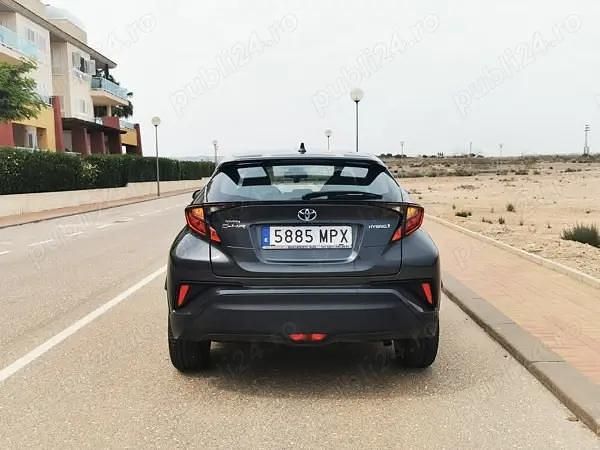 Second-hand Toyota C-HR 100 CP (73 kW) 2022 Gri SUV