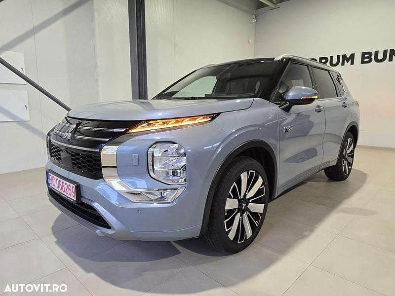 Nouă Mitsubishi Outlander P-HEV 306 CP (225 kW) 2025 Culoaregri SUV