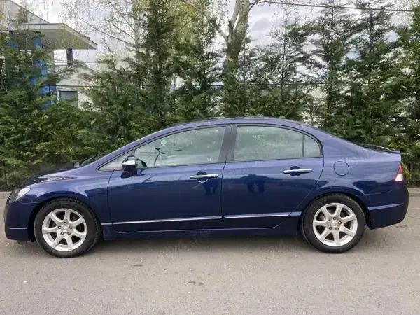 Utilizat 2010 Honda Civic Berlinǎ | 4.500 EUR (Preț OK) - Imagine 1/4