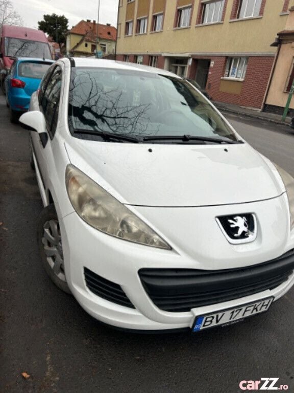 Utilizat 2010 Peugeot 207 Coupe | 1.650 EUR - Imagine 1/4