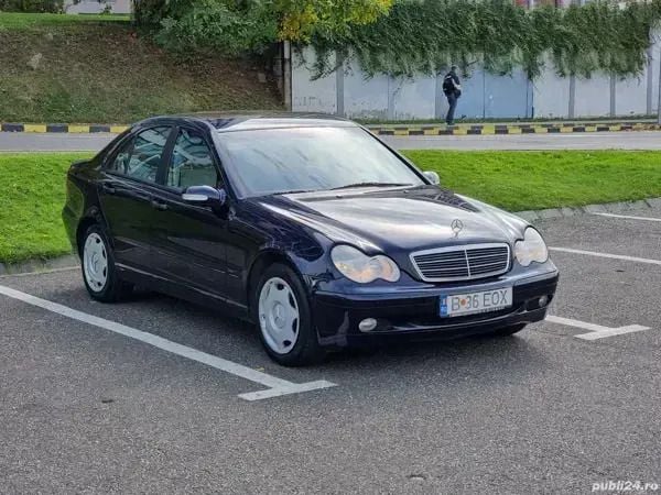 Utilizat 2001 Mercedes C240 Berlinǎ | 14.990 EUR - Imagine 1/4